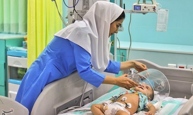 کشورهای عربی بهراحتی پرستاران خوزستانی را جذب میکنند! کشورهای عربی بهراحتی پرستاران خوزستانی را جذب میکنند!